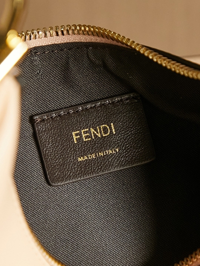 フェンディバッグ全体デザイン